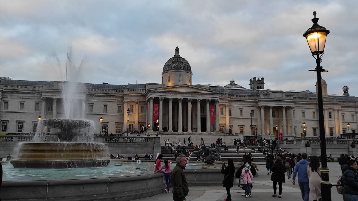 the national gallery at trafalgar square in london